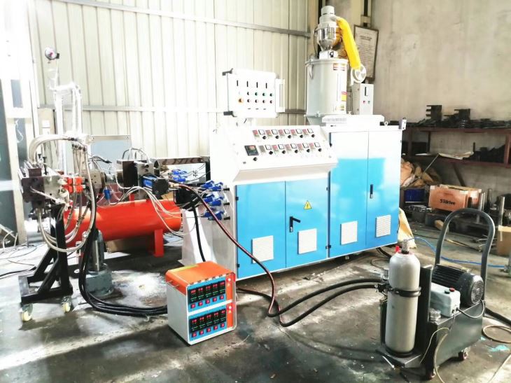 melt blow fabric production line